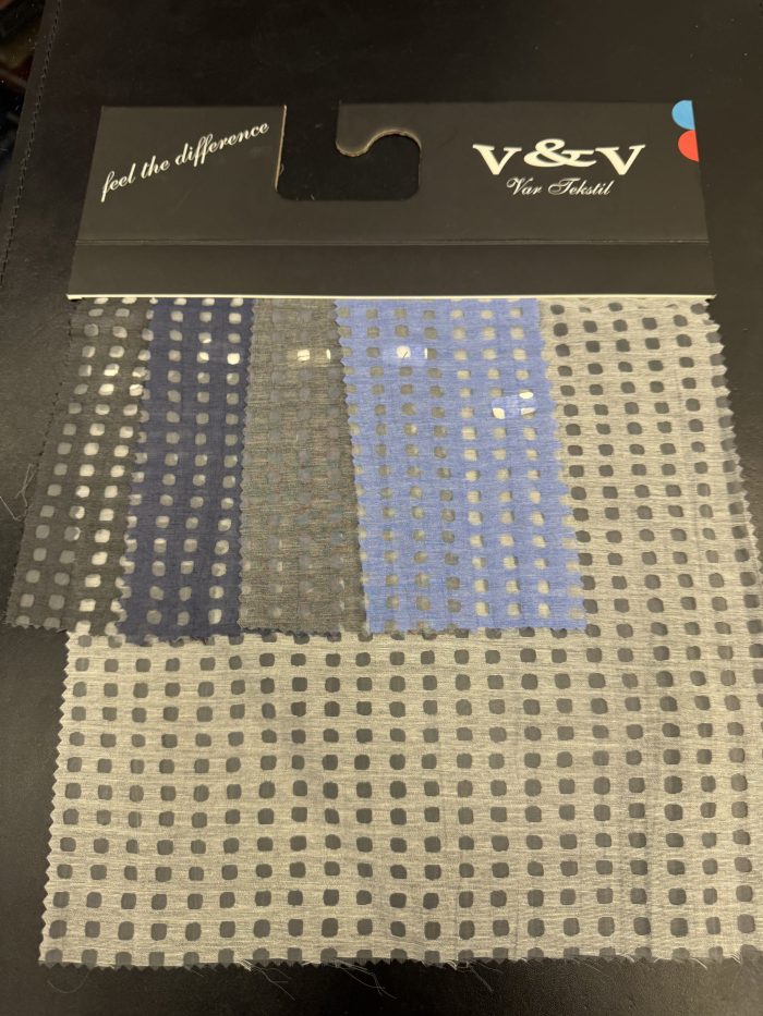 VAR 33028